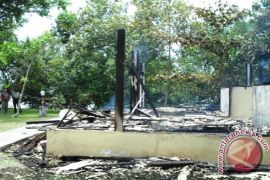 Pesona restro terbakar