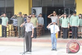 Wakapolres Sekadau Pimpin Apel Hari Pahlawan di SMA Karya