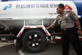 TAHAN TRUK SOLAR Page 1 Small