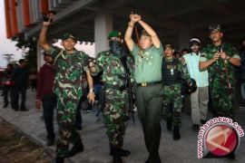 Mahasiswa UNM Sambut Pangdam dan Menolak Polisi 