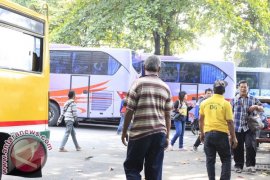 Beroprasi lagi Page 1 Small