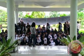 Mahasiswa Teknik Duduki Rektorat Untan