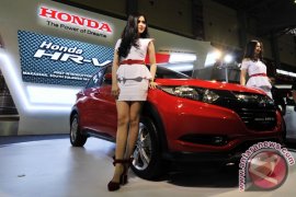 PAMERAN OTOMOTIF MAKASSAR 2014 Page 3 Small