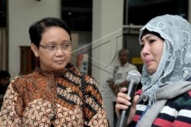 Menlu Sambut 36 WNI dari Suriah