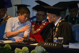 Usakti tingkatkan kualitas lulusan hadapi MEA 2015