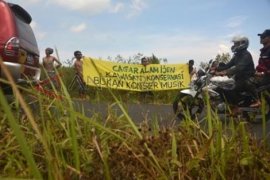 Tolak Konser Musik