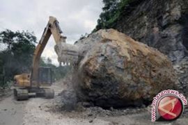 Tiga tewas tertimbun longsor tebing Sungai Gendol 