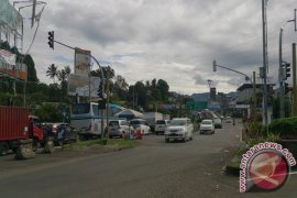 Polres Bogor Berlakukan One Way Arah Puncak