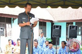 Wabup Serahkan 169 SK Kenaikan Pangkat ASN