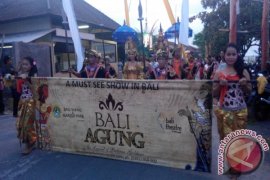 Parade Budaya Warnai Pembukaan "Timeless Indonesia Festival"