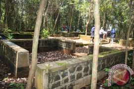 UPT Tahura Buka 13 Situs Benteng Belanda