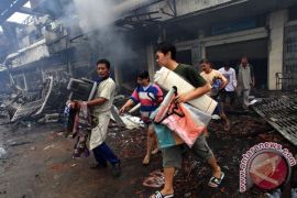 Pascakebakaran, Pedagang Pasar Klewer Bebas Retribusi