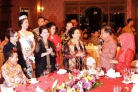 Rahasia Mooryati Soedibyo tetap cantik diusia senja