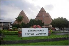 Bandara Sentani sementara waktu tidak sediakan troli