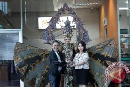 Siaran Karnaval Busana Perkenalkan Budaya Indonesia