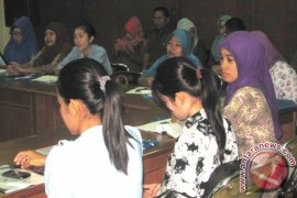  BKKBN Kaltim Latih Sebanyak 75 Orang Bidan