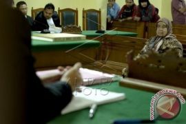 SIDANG KASUS REKLAMASI PANTAI LOSARI
