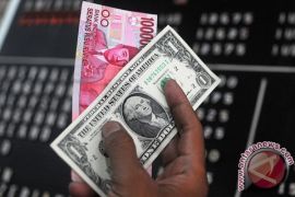 Rupiah Jumat Pagi Melemah Jadi Rp12.842 /Dolar AS