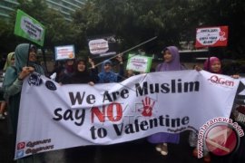 Sejumlah pelajar-mahasiswa Surabaya tolak "valentine's day"