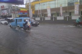 1.500 Rumah Terendam Banjir di Bungus