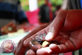 Booming batu mulia Page 1 Small