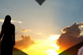 Hasil Survey Cinta Pertama Sulit Dilupakan