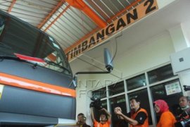 Legislator Kritisi Operasional Timbangan Sampah Online Bantargebang