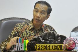 Presiden Pimpin Sidang Kabinet Bahas Bahan Pokok