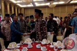 Gub Kalsel : KBB Angkat Batang Terendam