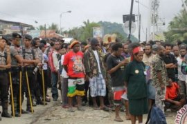 Ribuan Warga Yahukimo Mengungsi Ke Mapolres Dan Rumah Ibadah