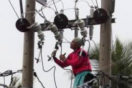 PLN Solok Data Jaringan Akibat Banjir-Badai 