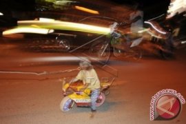 TOPENG MONYET MAKASSAR Page 1 Small