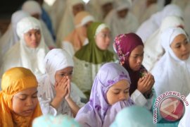 Masjid Se-Kalsel Dipadati Jamaah Malam Nisfu Syaban 