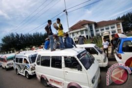 Pemkot Padang Segera Bangun Pangkalan Angkot IWAPI