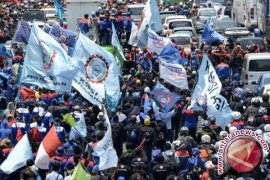 KSPSI Babel Turunkan 1.000 Buruh Aksi Damai