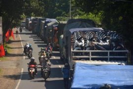 Dishub Jatim Imbau Truk Menepi Saat Macet