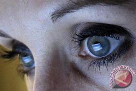 Bijak Gunakan Lensa Kontak Agar Tak Rusak Kornea