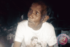  Kakek Ini Ditemukan Hidup Setelah Seminggu Gempa Nepal