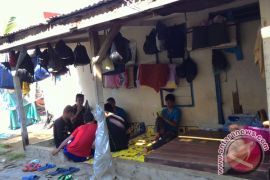 Imigrasi Tanjungpinang pulangkan 5 imigran Afghanistan ke negara asal