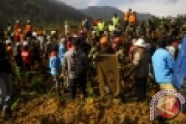 Puslabfor Polri Selidiki Longsor Pangalengan