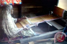 TENUN HSU YANG NYARIS  PUNAH