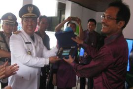 BRI-Pemkot Kendari Luncurkan "Smart Card"