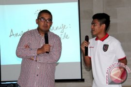 Farhan Motivasi BUP Ditengah Kisruh PSSI-Menpora