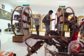 Melongok Museum Tembakau di Jember 