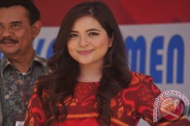 Kisah cinta Tasya dan Randi Bachtiar