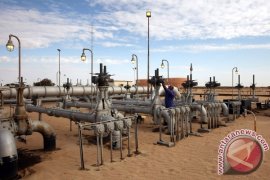 Harga Minyak Mentah Dunia Turun