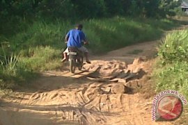 Pemkab Sambas Antisipasi Lonjakan Penumpang Darat - Sungai