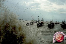 BMKG Peringatkan Cuaca Buruk di Perairan Lampung