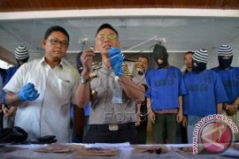 Kejahatan Menggunakan Cincin Modifikasi