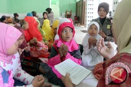 402 M Disiapkan Untuk Program Indonesia Pintar Bagi Santri